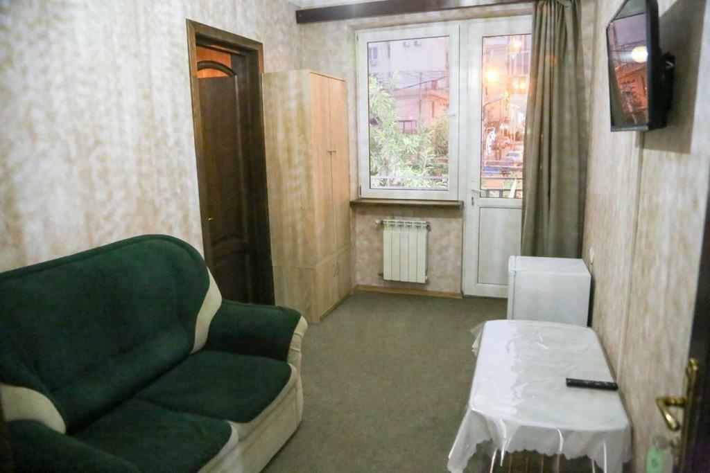 Bed and Breakfast 7 Star Тбілісі Екстер'єр фото