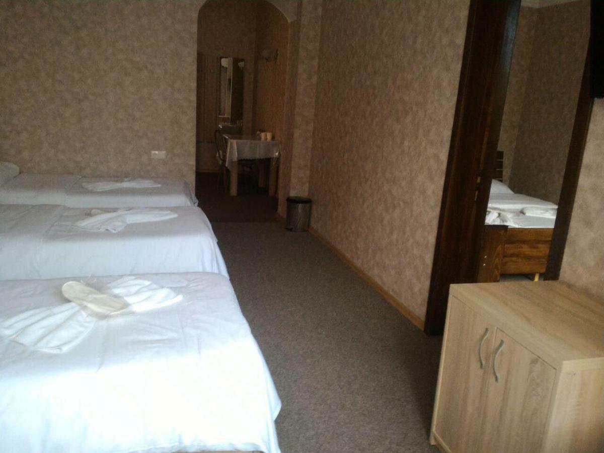 Bed and Breakfast 7 Star Тбілісі Екстер'єр фото