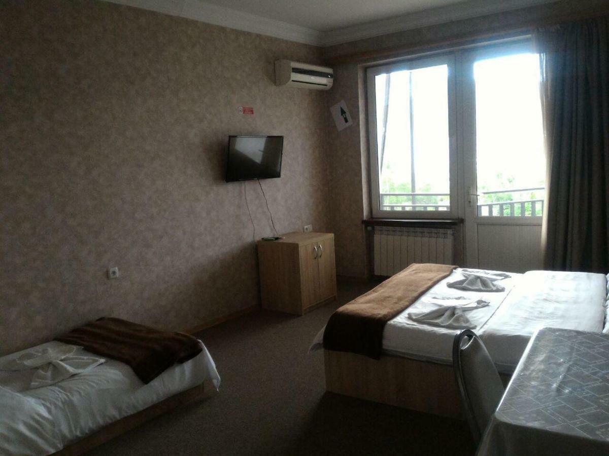 Bed and Breakfast 7 Star Тбілісі Екстер'єр фото